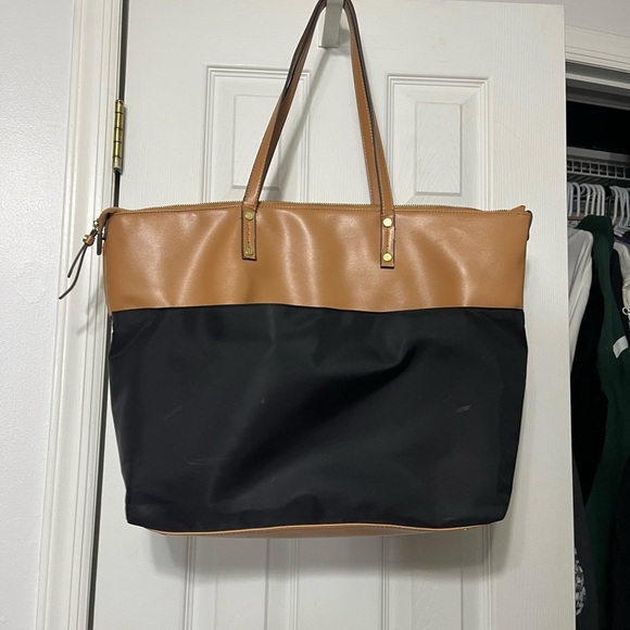 Large Travel Bag - Picture 2 of 7